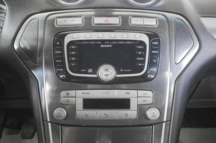 Ford Mondeo 18 из 22