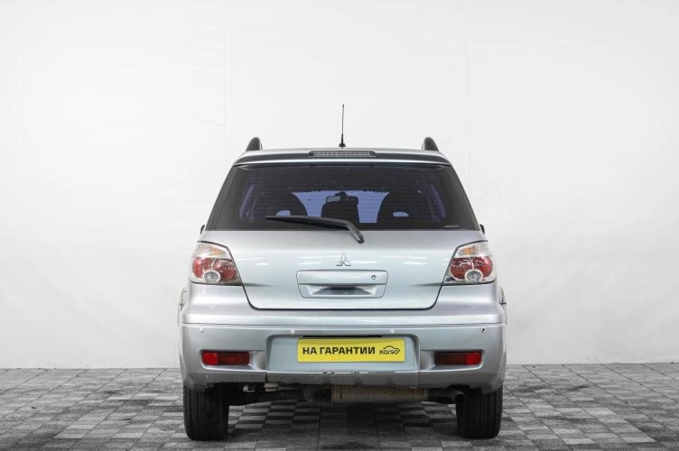 Mitsubishi Outlander 5 из 6
