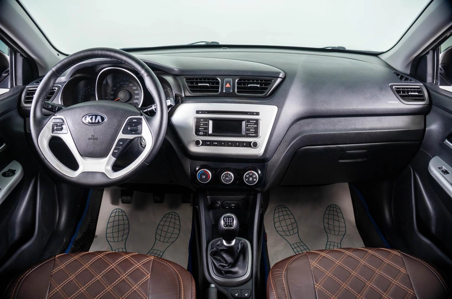 KIA Rio 12 из 22