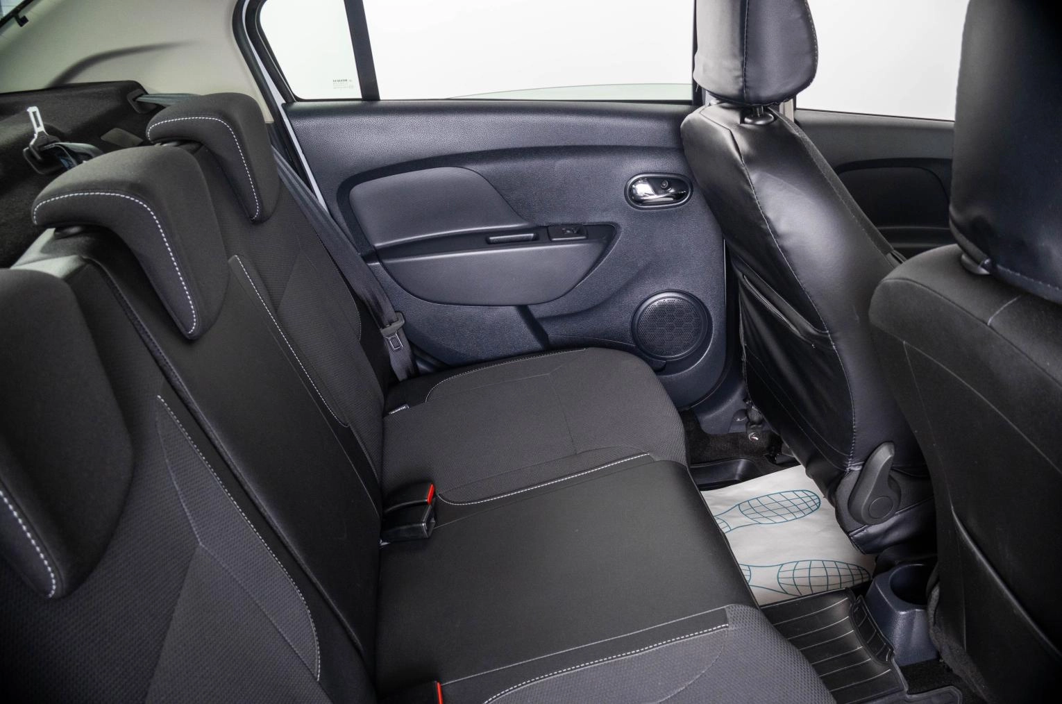 Renault Logan Stepway 9 из 22