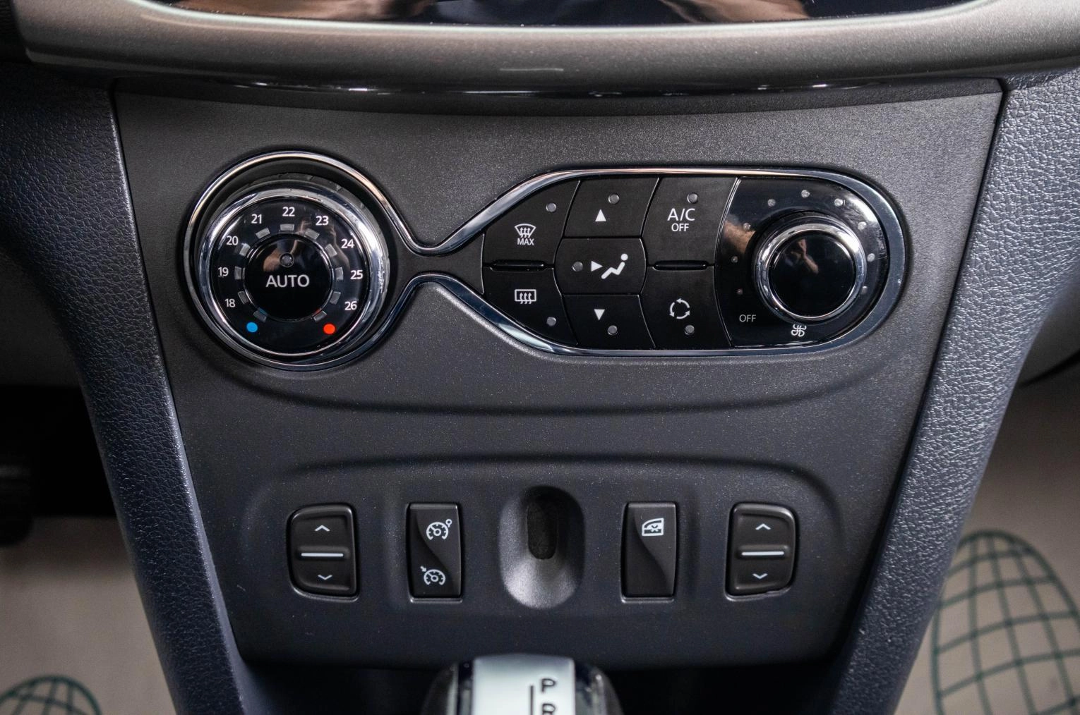 Renault Logan Stepway 18 из 22