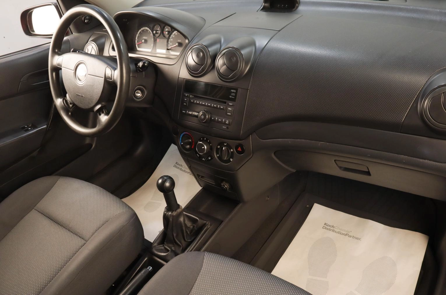 Chevrolet Aveo 10 из 14