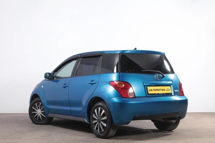 Toyota Ist 4 из 6