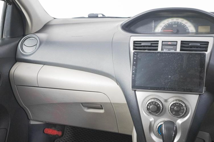 Toyota Belta 12 из 20