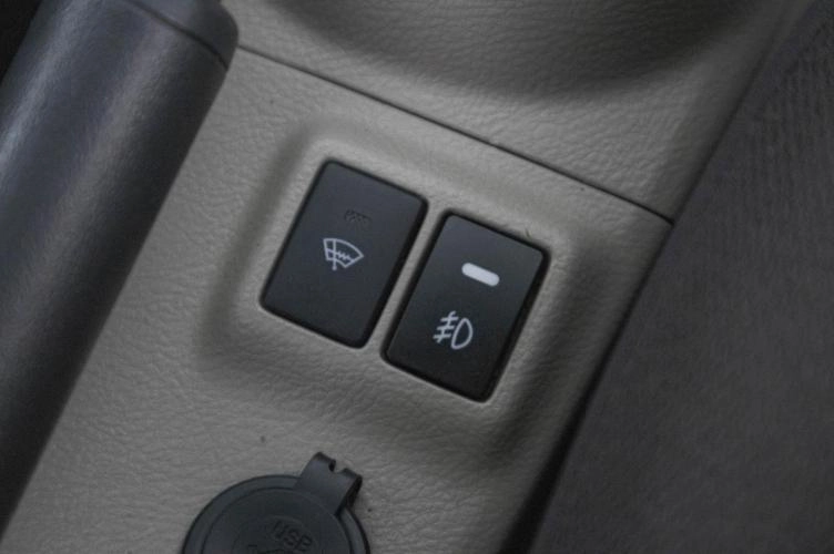 Toyota Belta 19 из 20