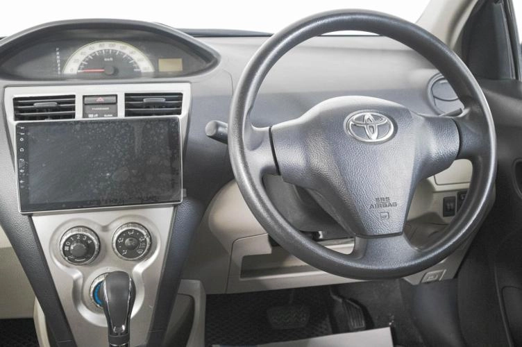 Toyota Belta 14 из 20