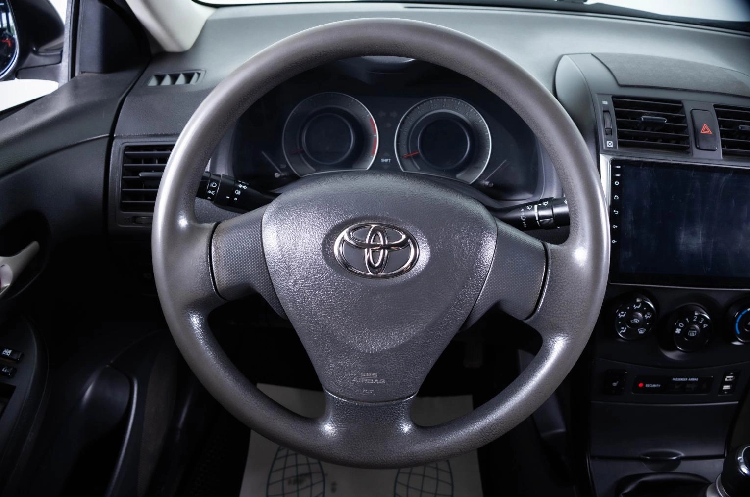Toyota Corolla 14 из 19