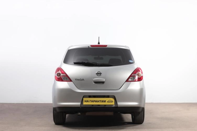 Nissan Tiida 5 из 6