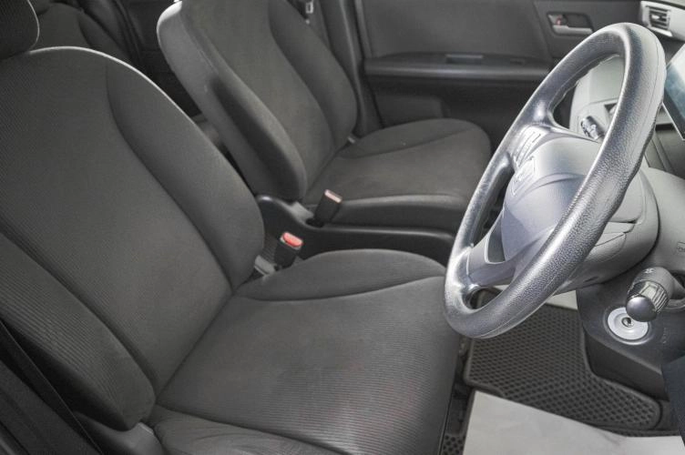 Honda Freed 11 из 19