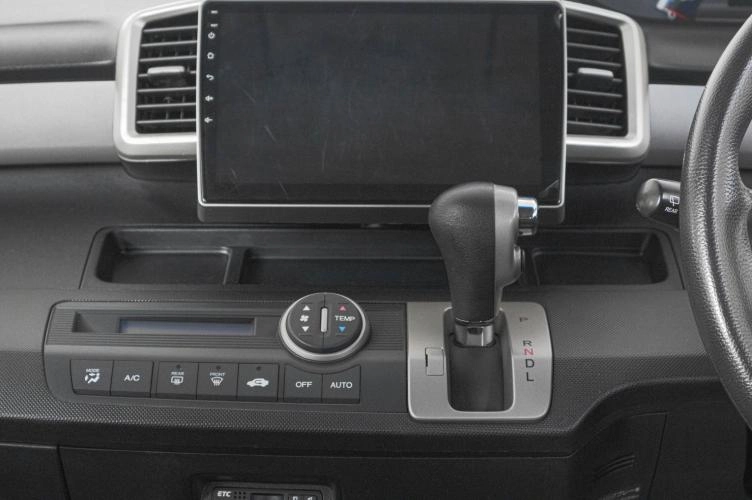 Honda Freed 17 из 19
