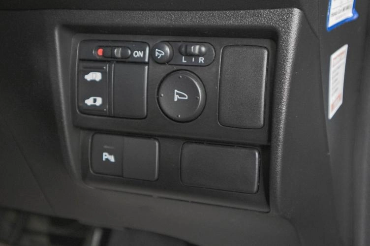 Honda Freed 18 из 19