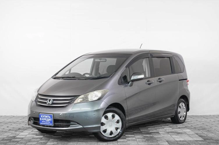 Honda Freed 3 из 19