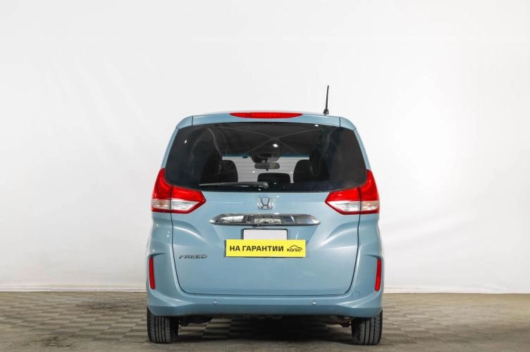 Honda Freed 5 из 6