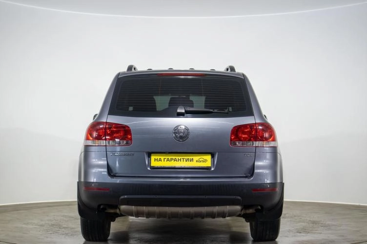 Volkswagen Touareg 5 из 6