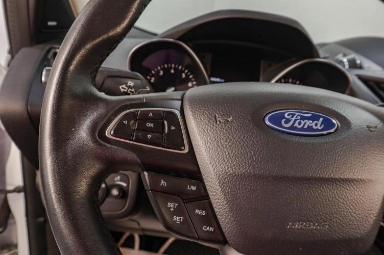 Ford Kuga 10 из 17