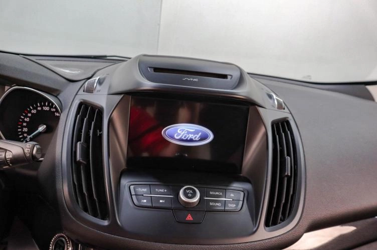 Ford Kuga 13 из 17