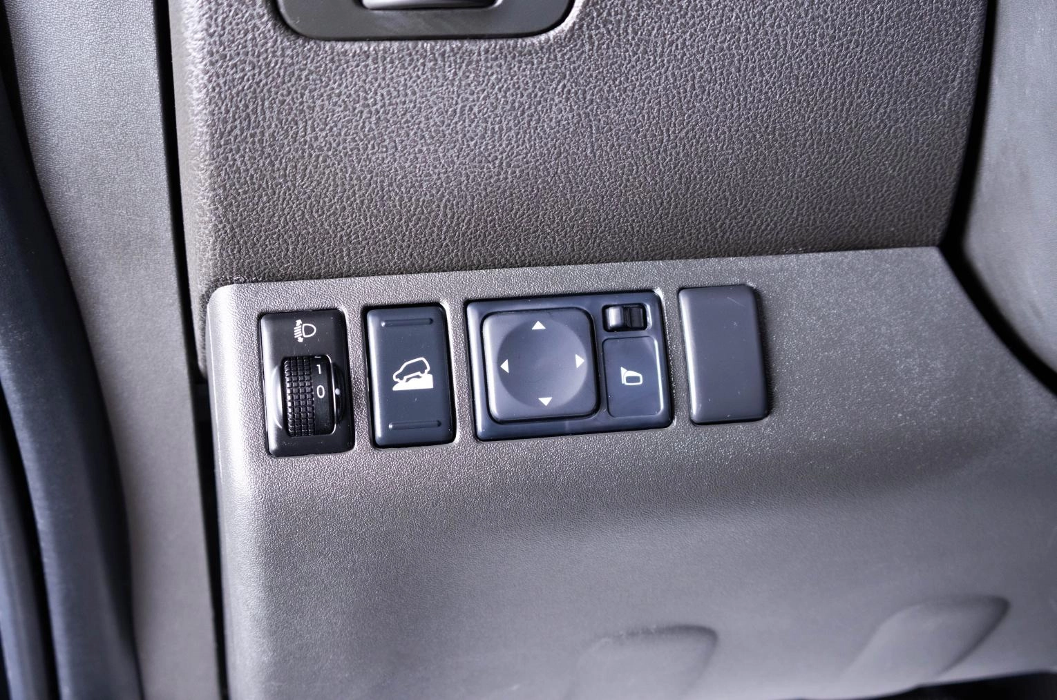 Nissan Pathfinder 20 из 21