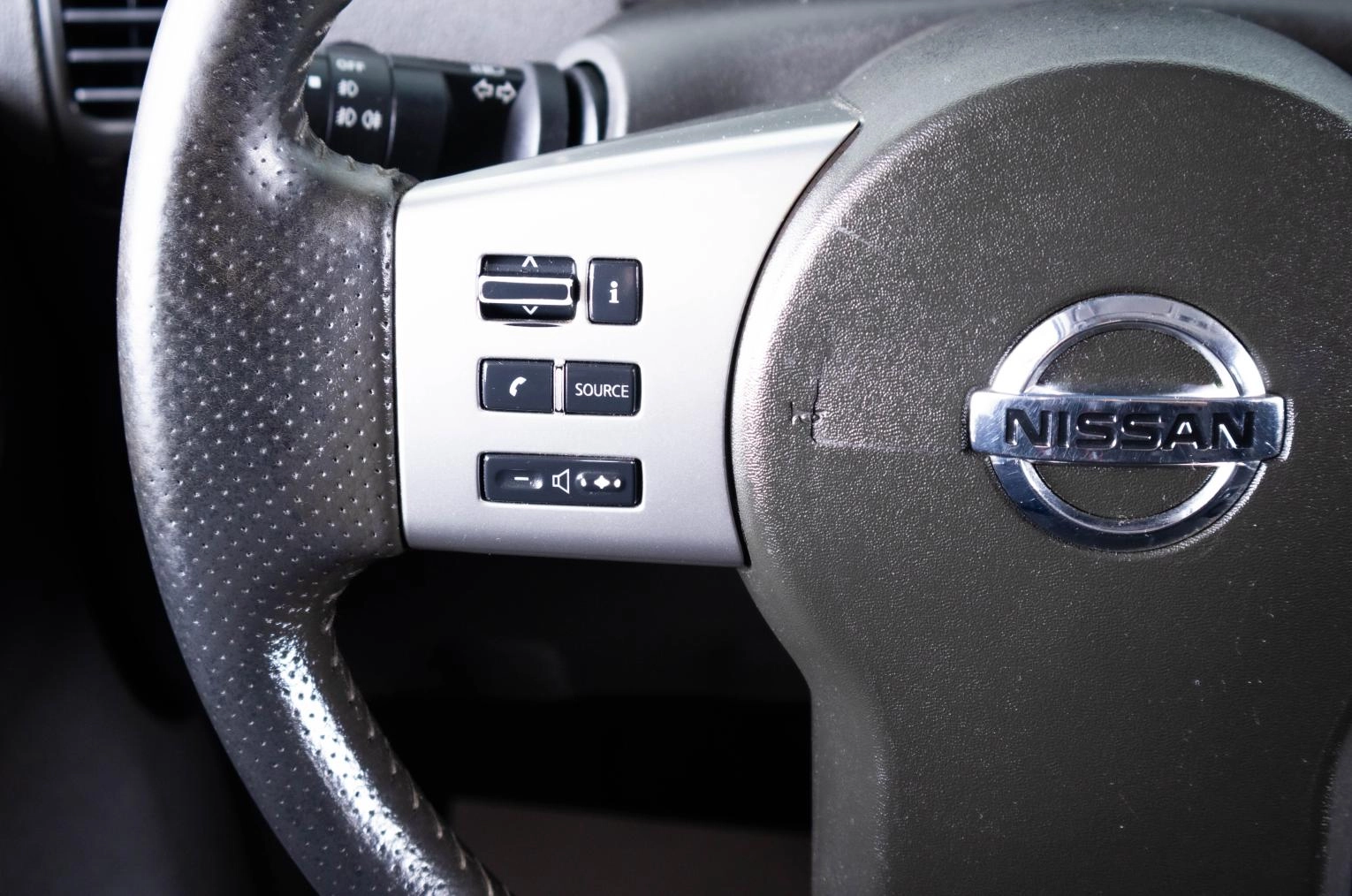 Nissan Pathfinder 15 из 21