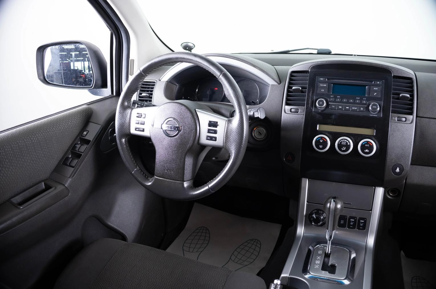 Nissan Pathfinder 11 из 21