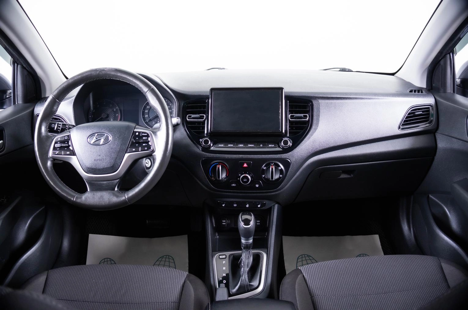Hyundai Solaris 12 из 21