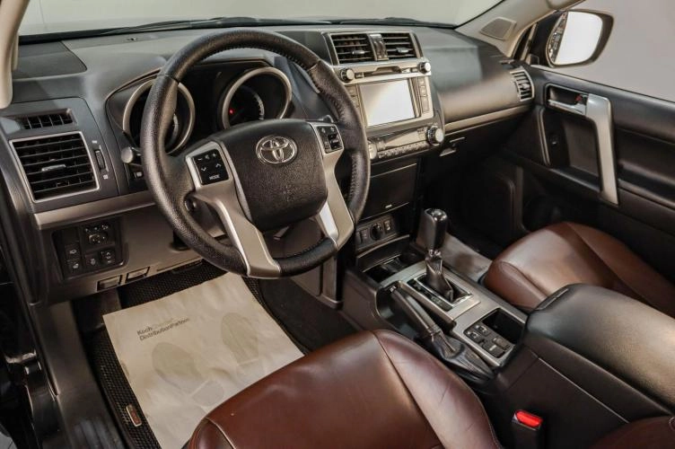 Toyota Land Cruiser Prado 8 из 18