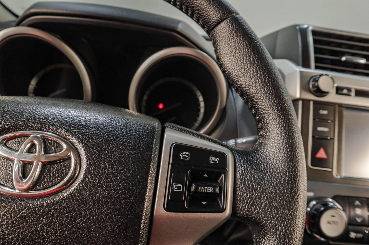 Toyota Land Cruiser Prado 12 из 18