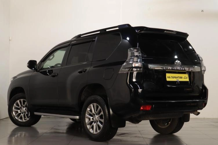 Toyota Land Cruiser Prado 5 из 6