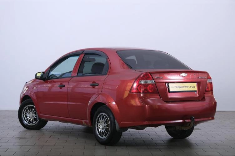 Chevrolet Aveo 4 из 6