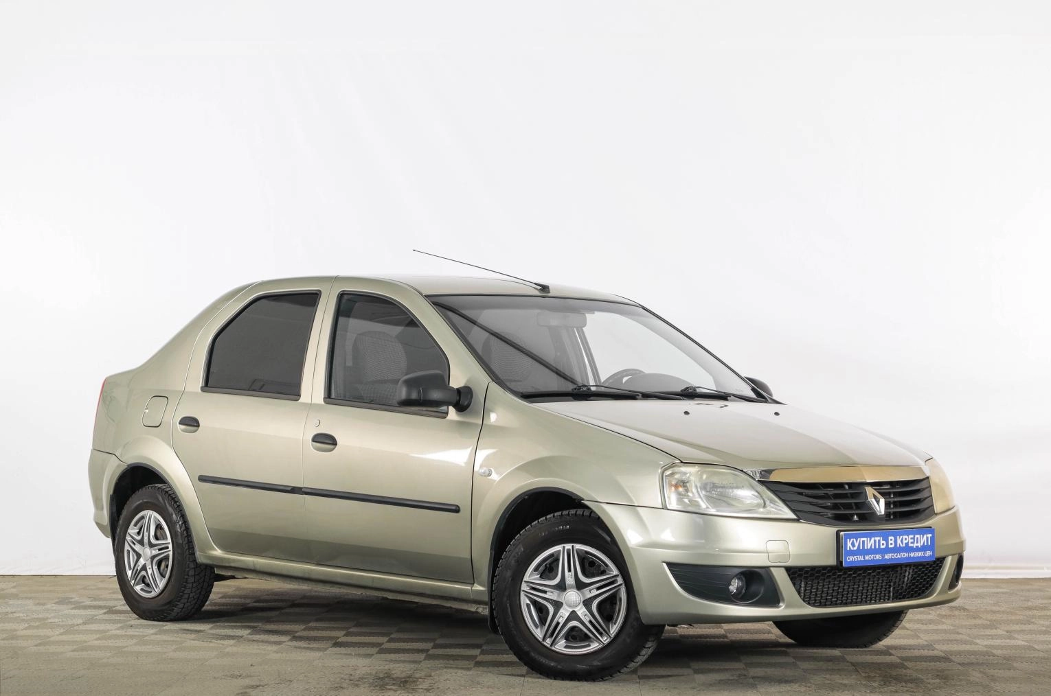 Renault Logan 1 из 15