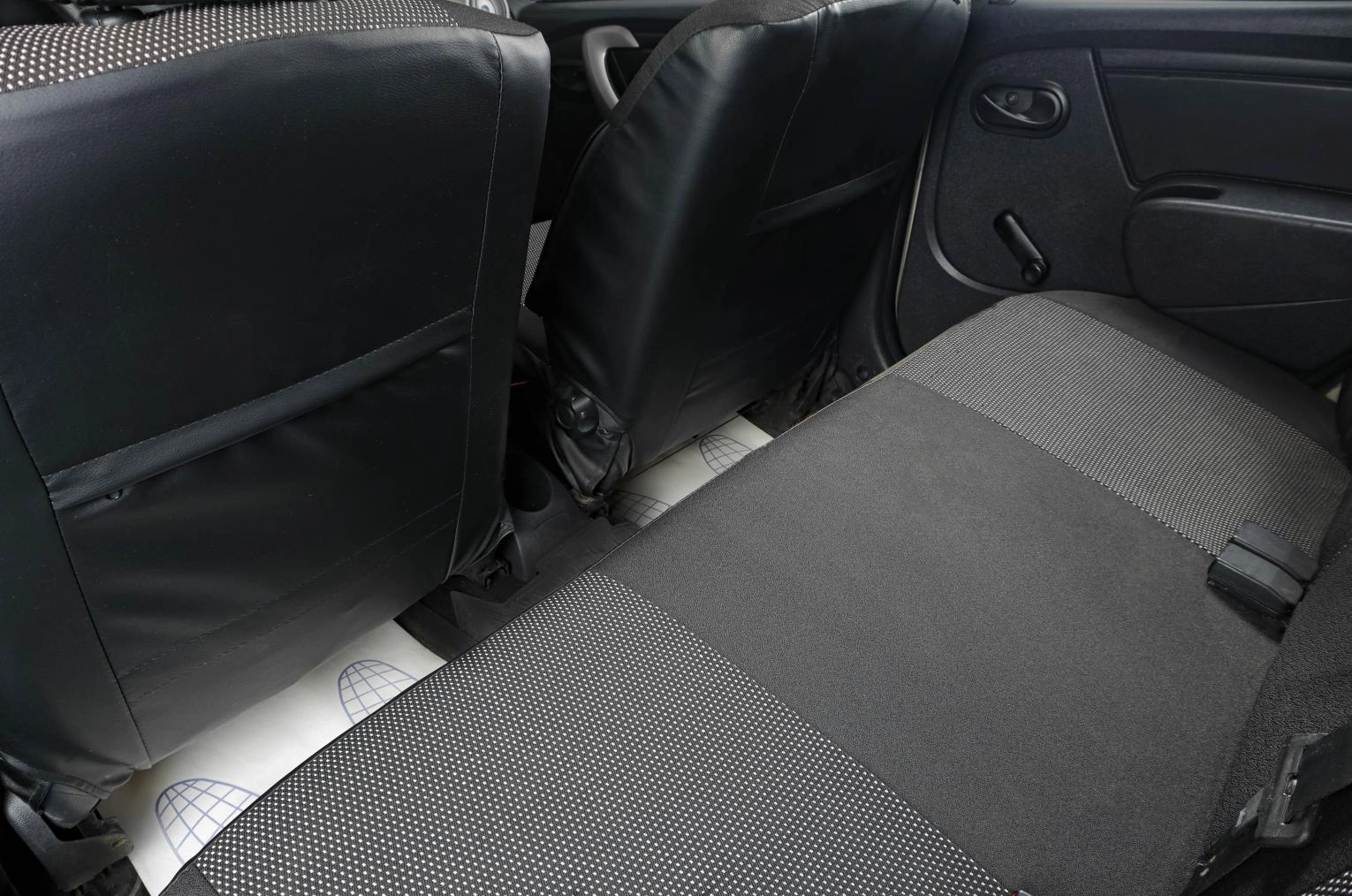 Renault Logan 8 из 15