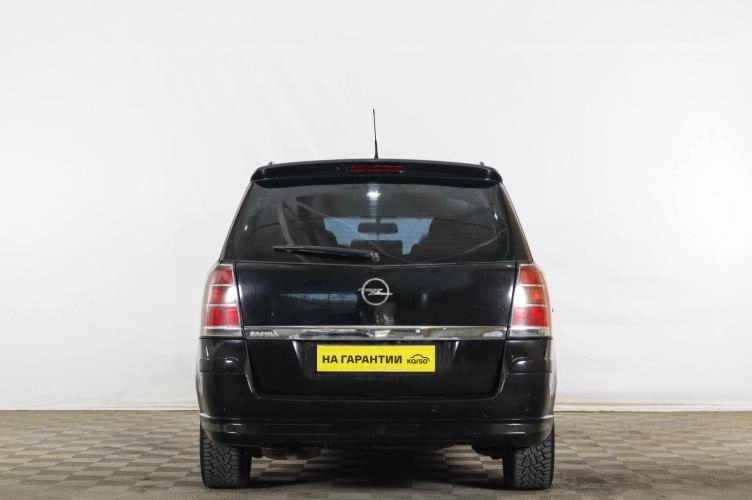 Opel Zafira 5 из 6