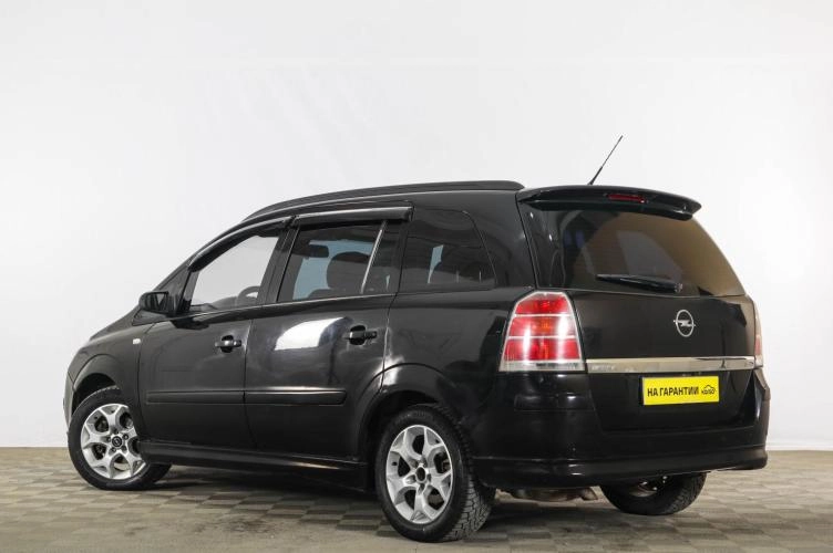 Opel Zafira 4 из 6