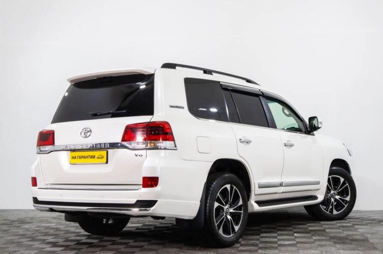 Toyota Land Cruiser 6 из 6