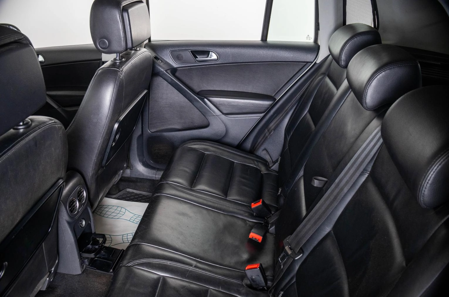 Volkswagen Tiguan 8 из 25