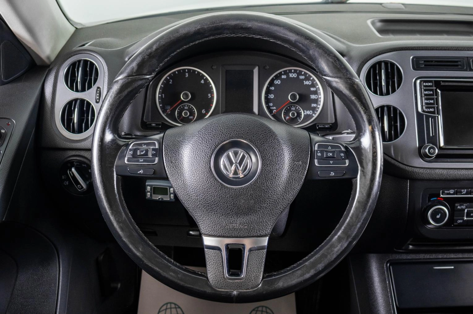 Volkswagen Tiguan 14 из 25