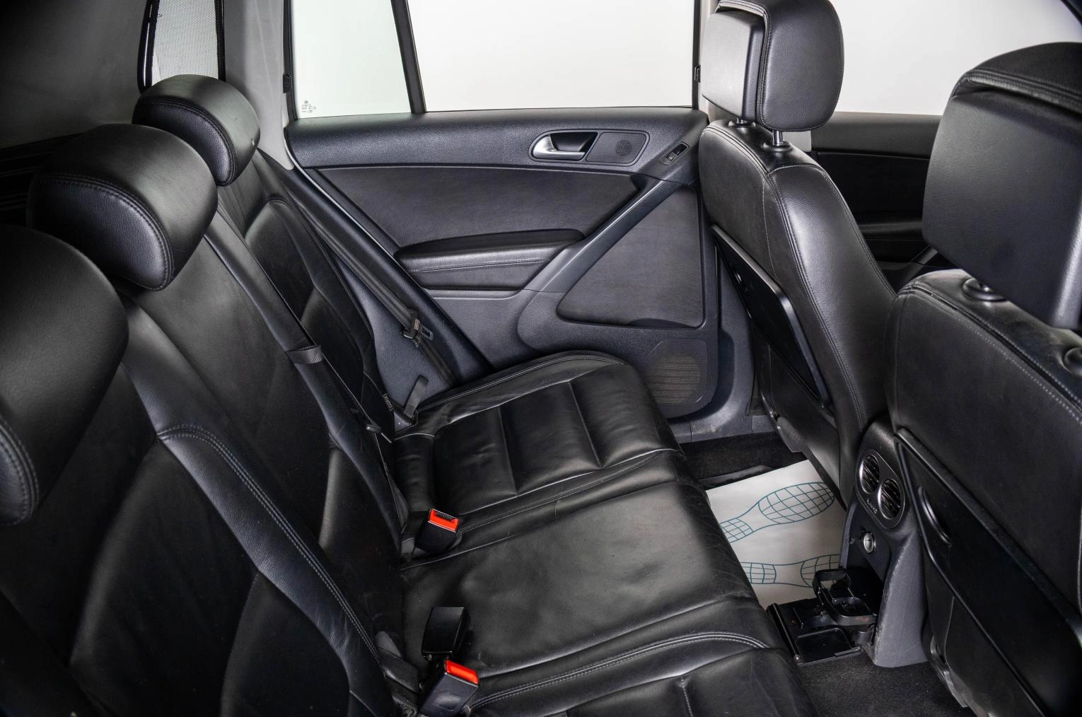 Volkswagen Tiguan 9 из 25