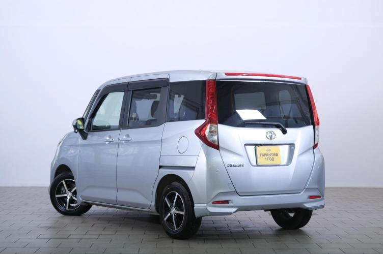 Toyota Roomy 4 из 6