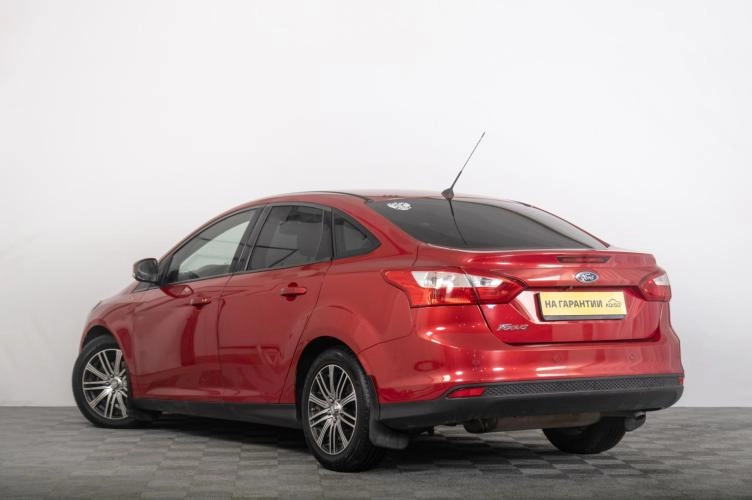 Ford Focus 5 из 6