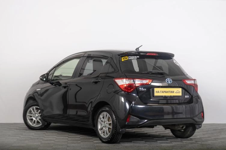Toyota Vitz 5 из 6