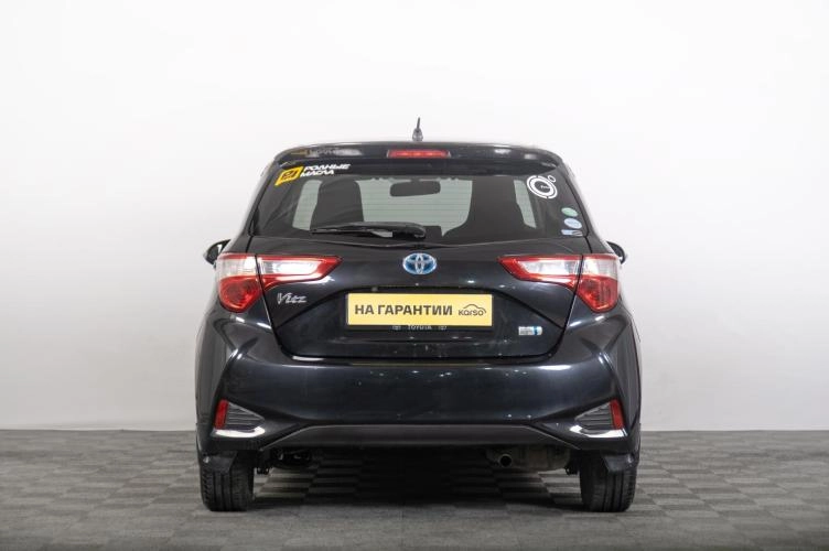 Toyota Vitz 4 из 6