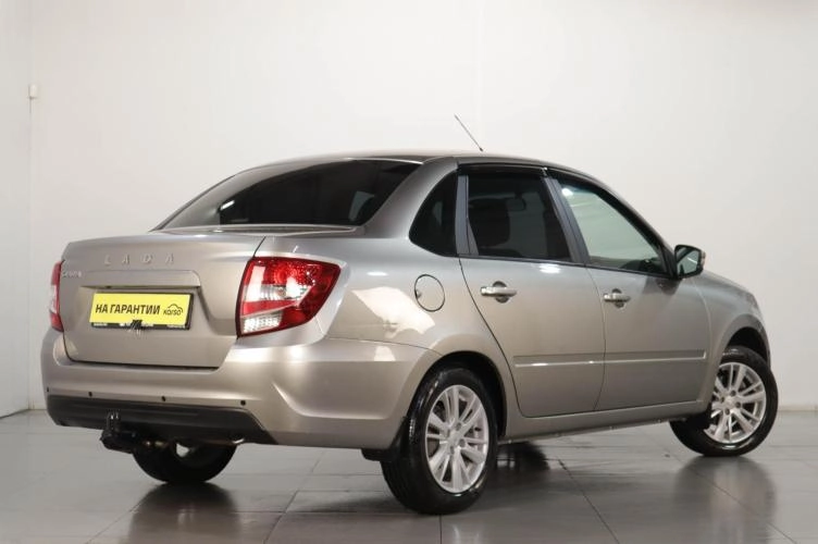 ВАЗ (LADA) Granta 6 из 16