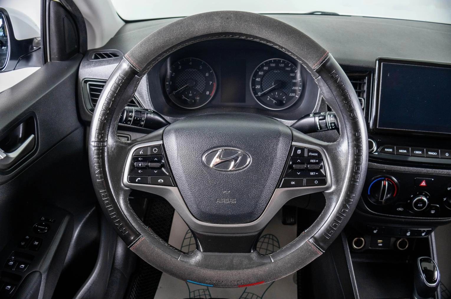 Hyundai Solaris 14 из 21
