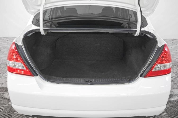 Nissan Tiida Latio 7 из 19