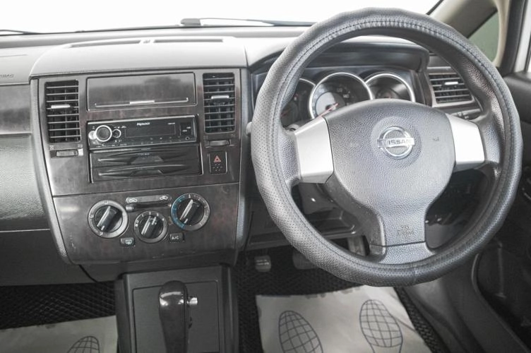 Nissan Tiida Latio 14 из 19