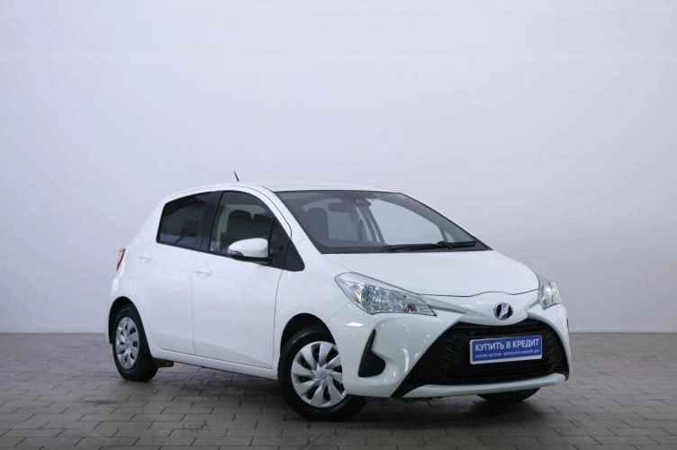 Toyota Vitz 1 из 6