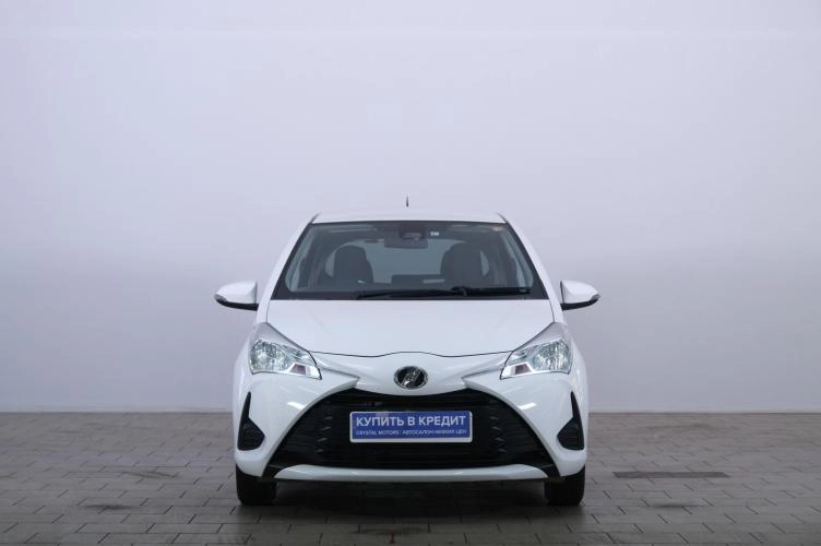 Toyota Vitz 2 из 6