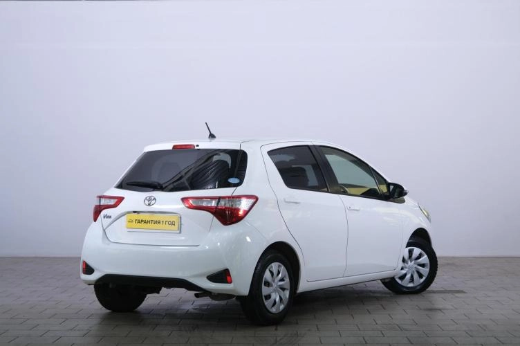 Toyota Vitz 6 из 6