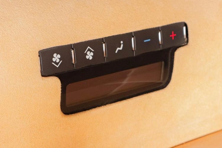 Cadillac Escalade 19 из 23