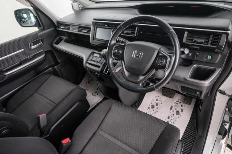 Honda Stepwgn Spada 8 из 22