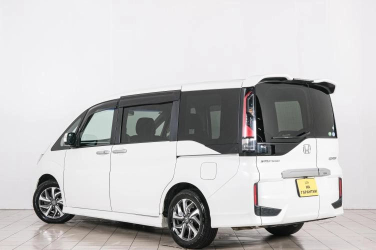 Honda Stepwgn Spada 4 из 22